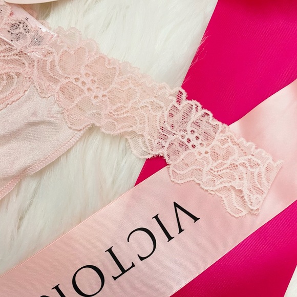 Victoria's Secret Angels V String Panty - Picture 3 of 5